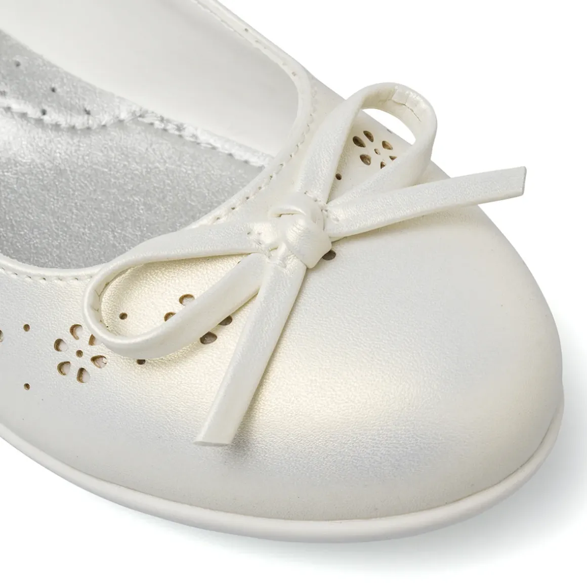 Ballerine da Bambina avorio con trafori floreali Dieci Baci