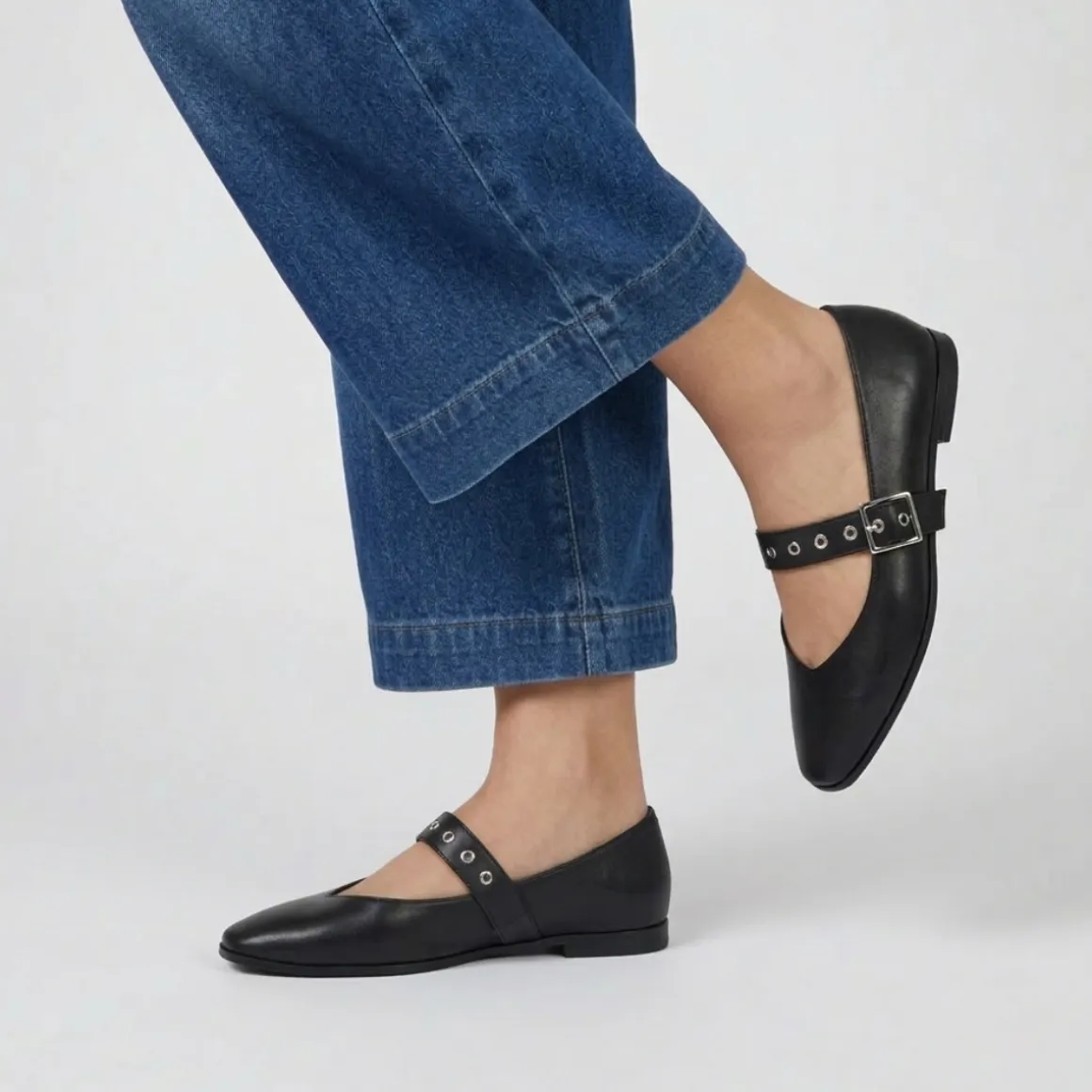Ballerine Mary Jane da donna nere con cinturino Lora Ferres