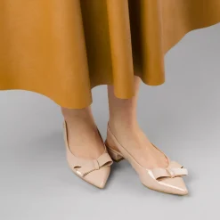 Ballerine Slingback da donna beige con fiocco e finitura lucida Swish Jeans