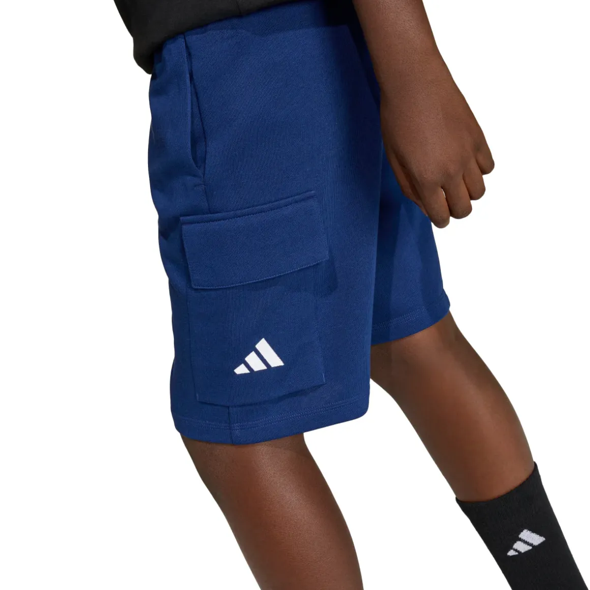 Bermuda sportivi blu da Bambino con tasconi cargo e coulisse adidas
