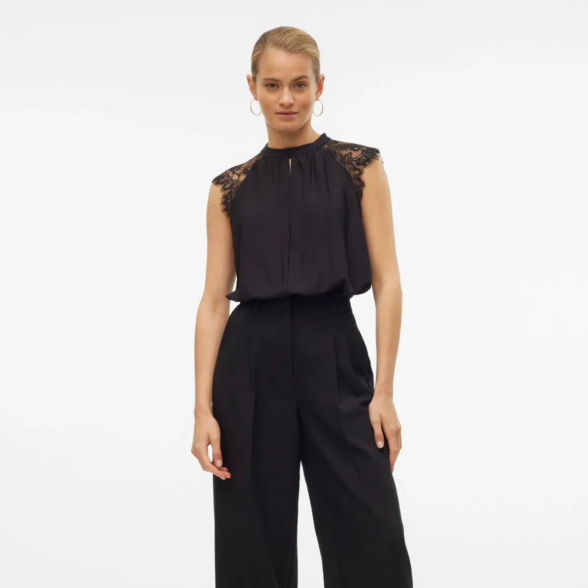 Blusa elegante nera Donna senza maniche con inserti in pizzo Vero Moda