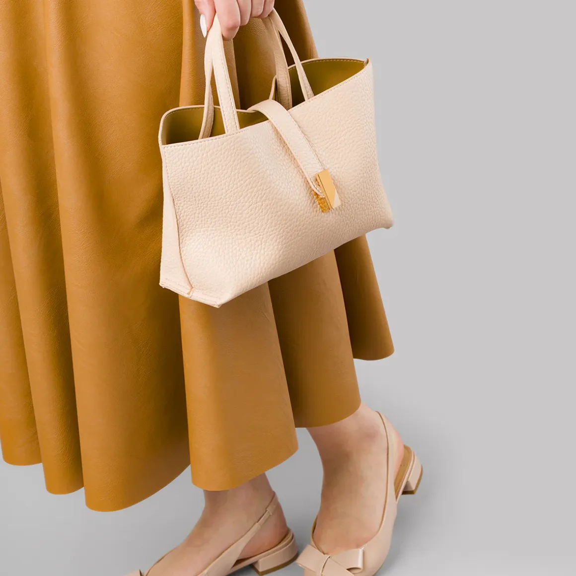 Borsa Tote Bag donna rosa Lora Ferres con tracolla e dettaglio dorato