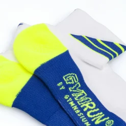 Calzini sportivi bassi da Uomo bianchi e blu con dettagli fluo GymRun