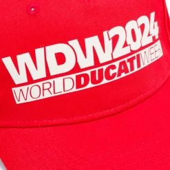 Cappellino da uomo rosso con logo WDW2024 Ducati