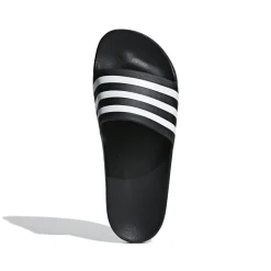Ciabatte nere in gomma da uomo con logo a contrasto adidas Adilette Aqua