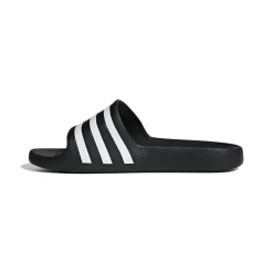 Ciabatte nere in gomma da uomo con logo a contrasto adidas Adilette Aqua