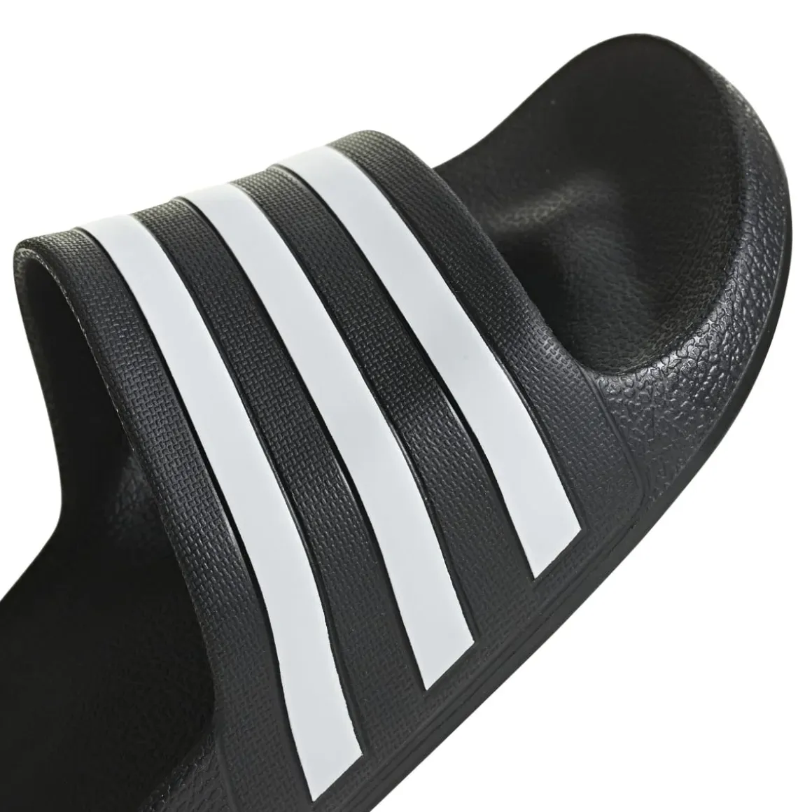 Ciabatte nere in gomma da uomo con logo a contrasto adidas Adilette Aqua