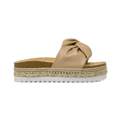 Ciabatte platform beige da Donna con inserto borchie Lora Ferres