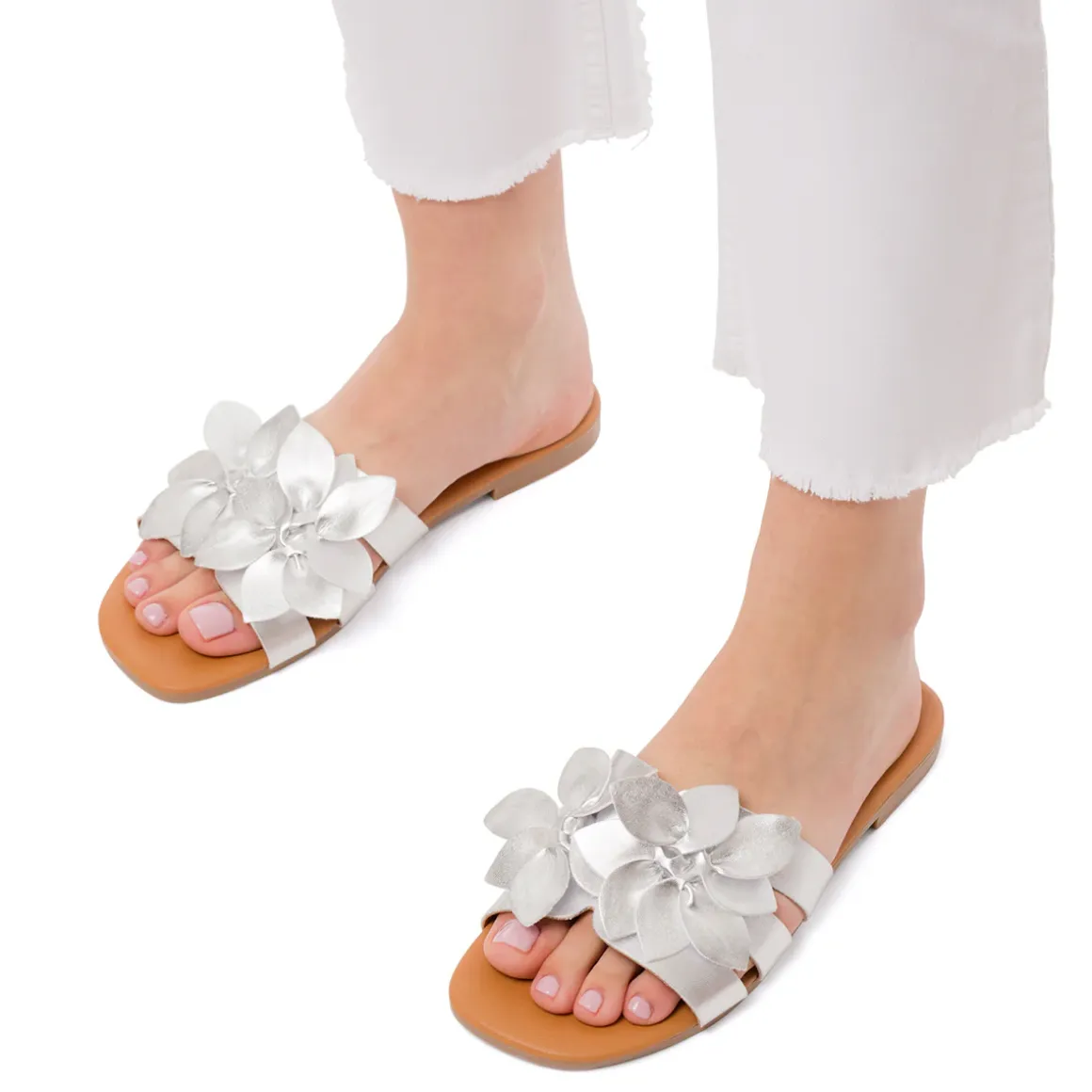 Ciabattine flat argento da Donna con motivo decorativo floreale Lora Ferres