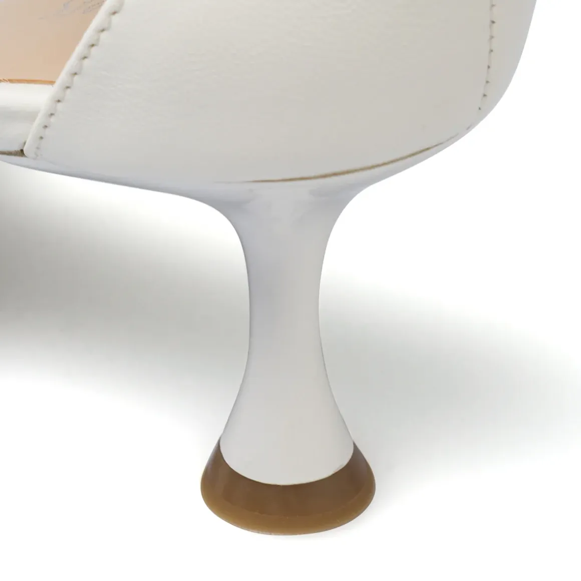 Décolleté da donna Lora Ferres bianche con cinturini e tacco 6 cm