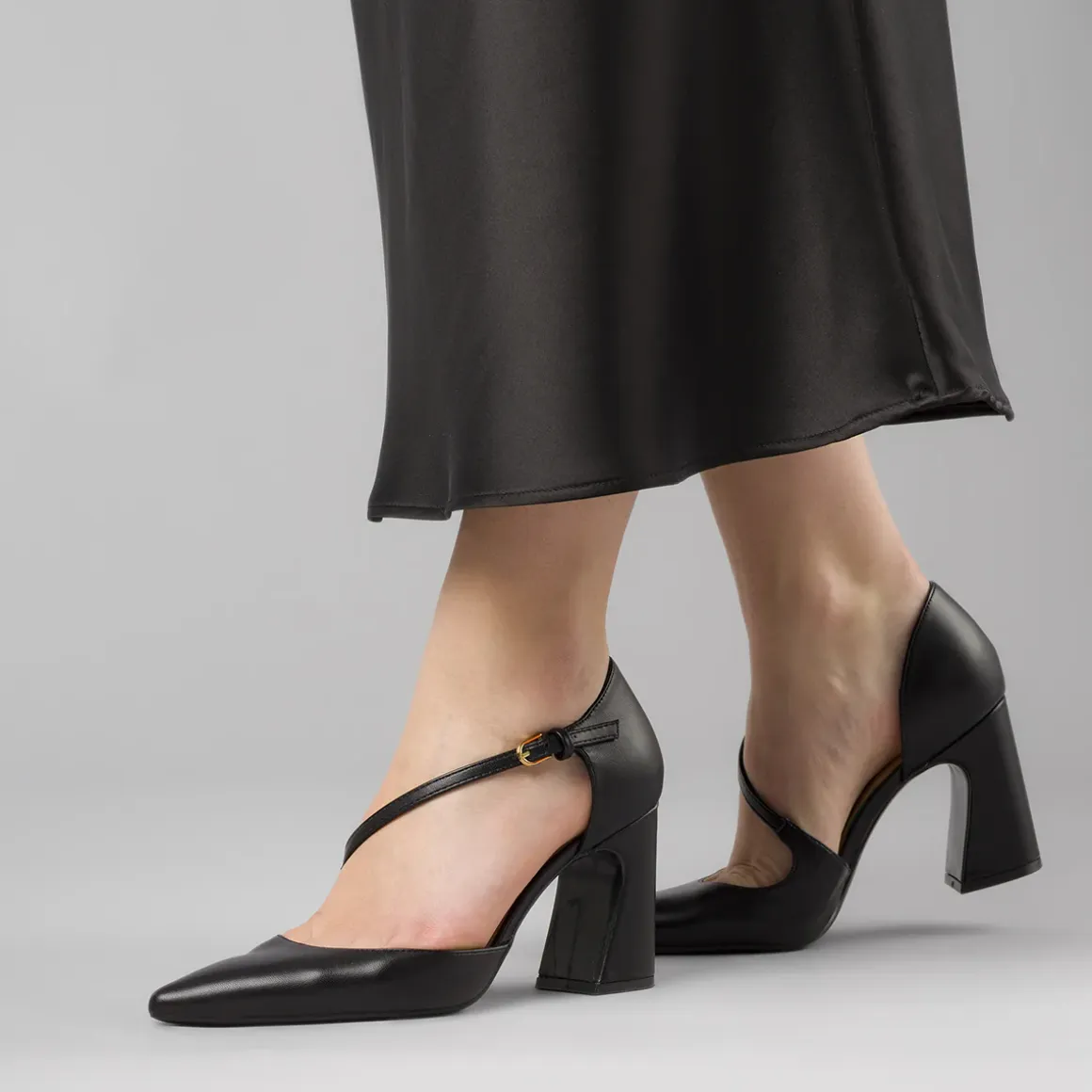 Décolleté Nere da Donna con tacco 8,5 cm e punta affusolata Swish Jeans