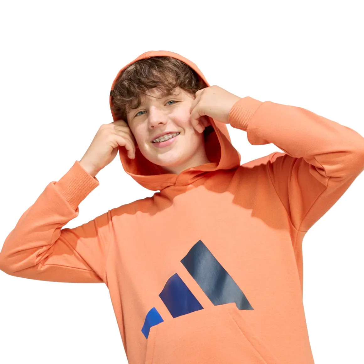 Felpa da bambino arancione con cappuccio e grande logo blu adidas