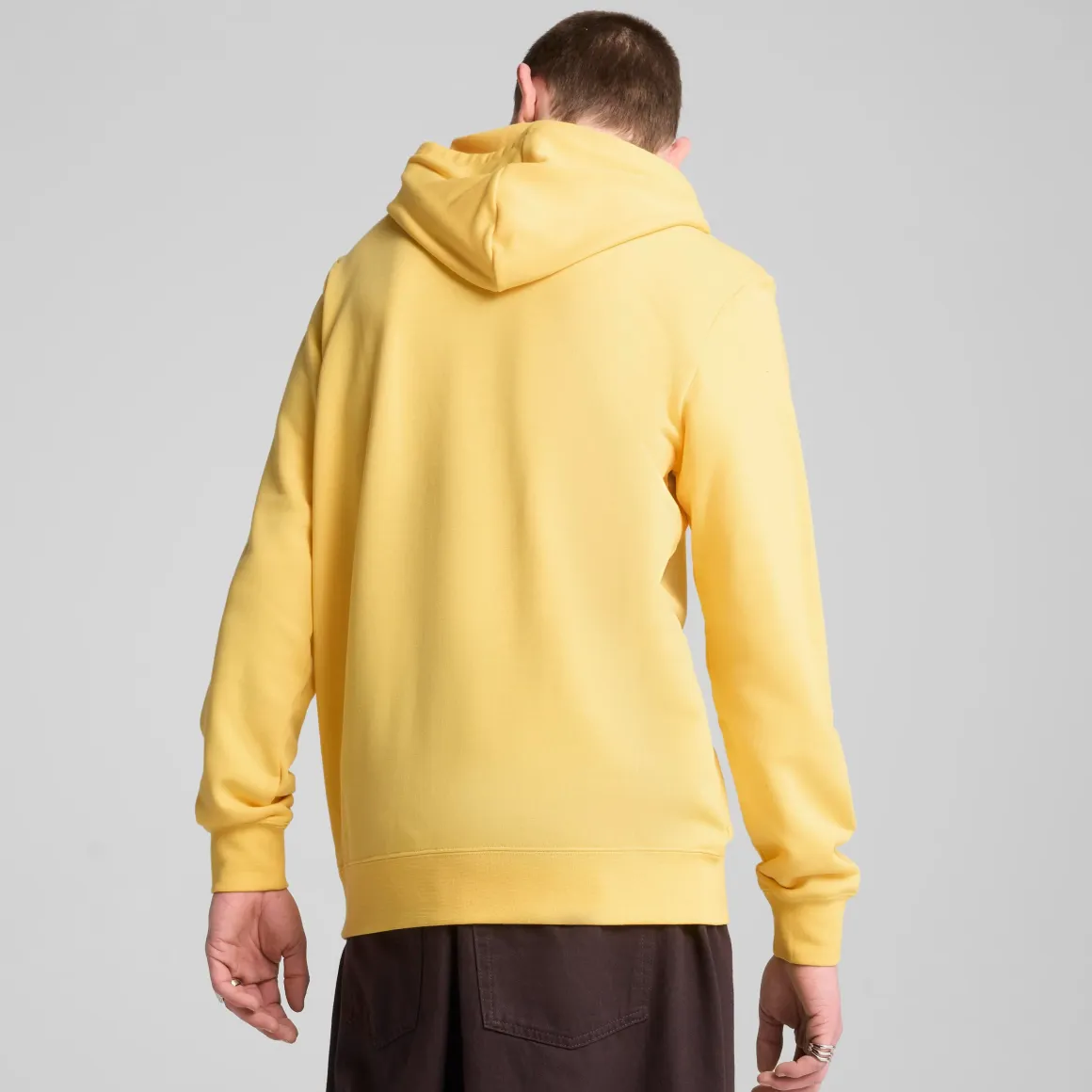 Felpa da uomo gialla in cotone con cappuccio e logo a contrasto Puma