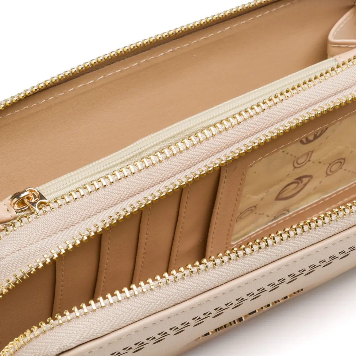 Portafoglio da Donna beige con decorazioni traforate Giulia Pieralli