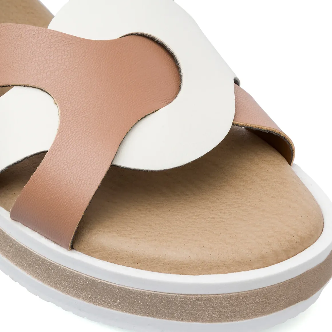 Sandali comfort bicolore bianco e beige da Donna con zeppa P Soft