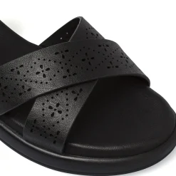 Sandali comfort neri da Donna con fasce incrociate traforate P Soft
