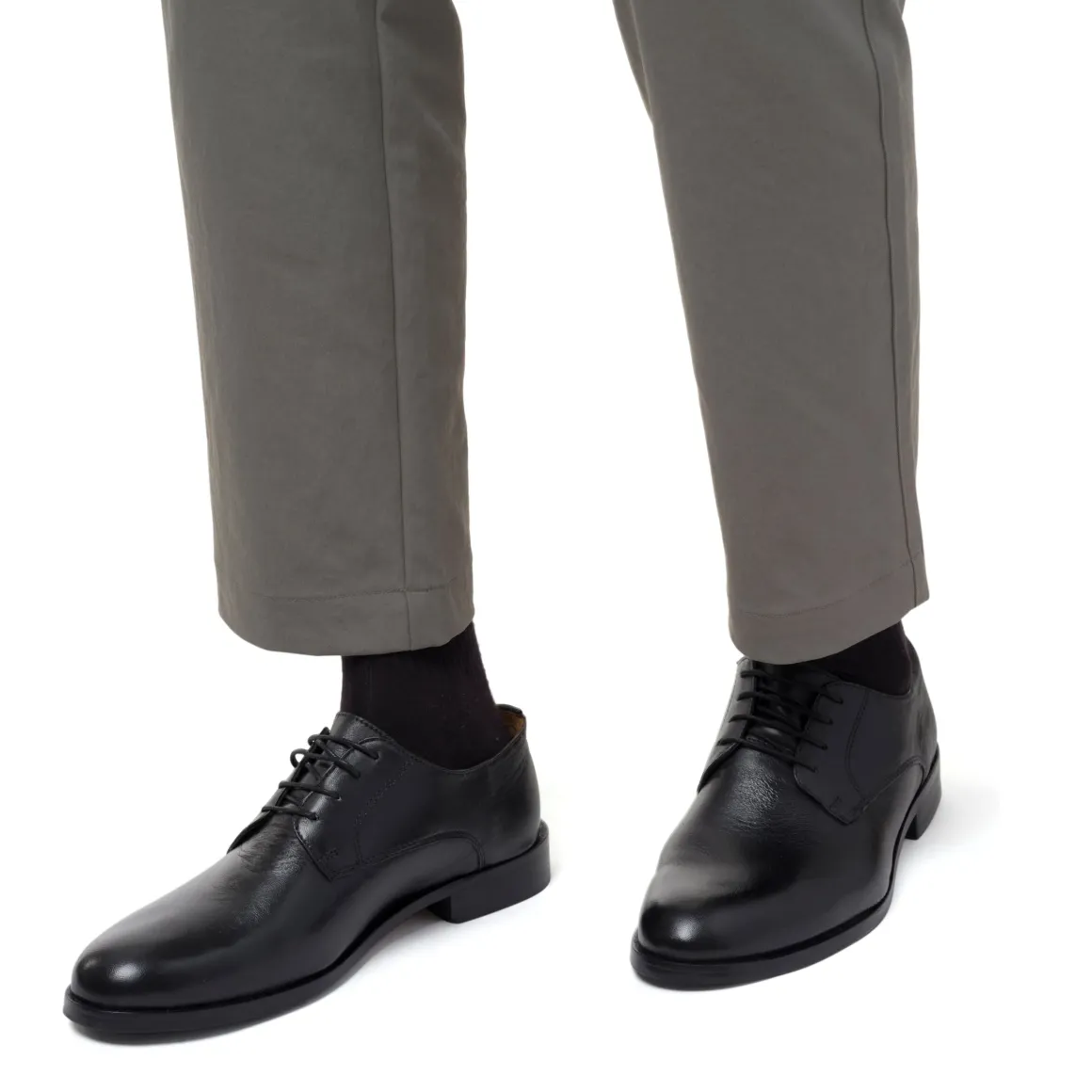 Scarpe Classiche Uomo Nere in pelle con cuciture Decorative Riflessi Urbani