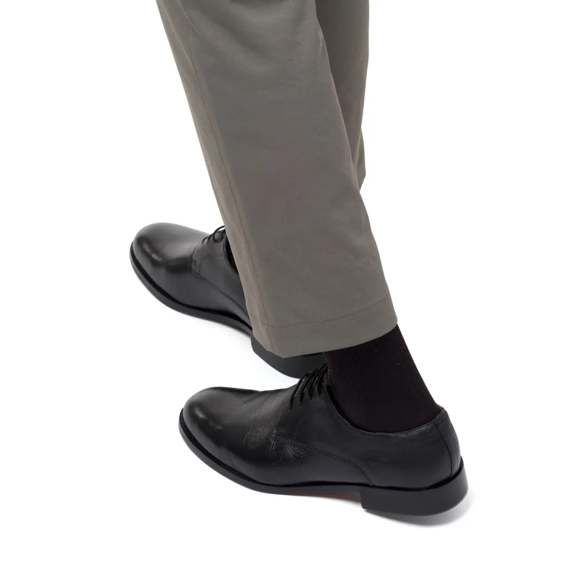 Scarpe Classiche Uomo Nere in pelle con cuciture Decorative Riflessi Urbani
