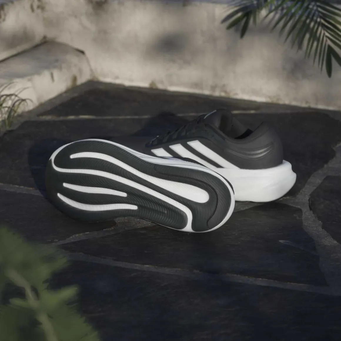 Scarpe da corsa Donna adidas Response 2 nere con intersuola Cloudfoam