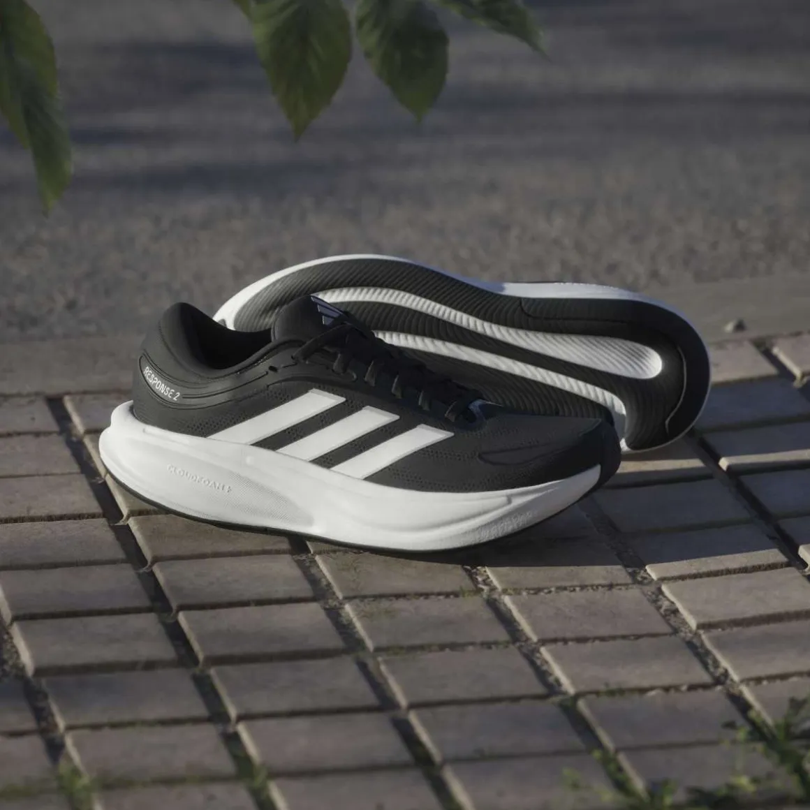 Scarpe da corsa Donna adidas Response 2 nere con intersuola Cloudfoam
