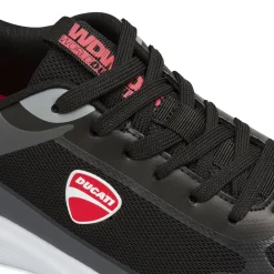 Scarpe da ginnastica da Uomo nere con suola bianca Ducati