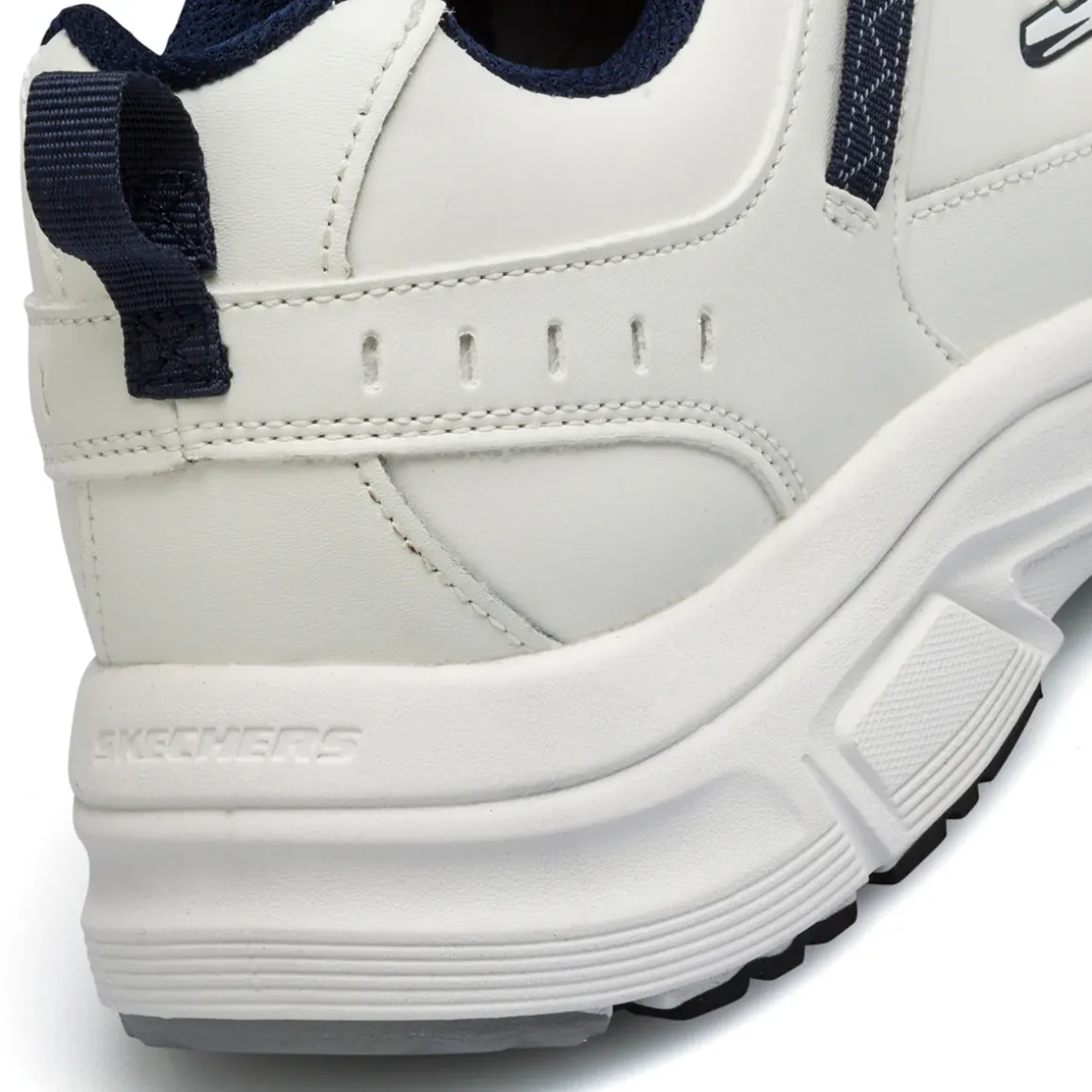 Scarpe da ginnastica Rétro bianche da uomo con soletta Memory Foam Skechers Oak Canyon