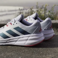 Scarpe da running bianche da uomo adidas Questar 3 Cloudfoam in mesh