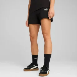 Shorts sportivi donna neri con logo bianco e tasche laterali Puma