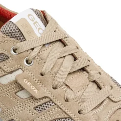 Sneakers beige da Uomo effetto suede con suola traspirante Geox