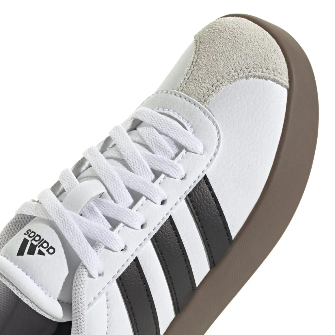 Sneakers bianche da ragazzo con strisce nere adidas VL Court 3.0 K