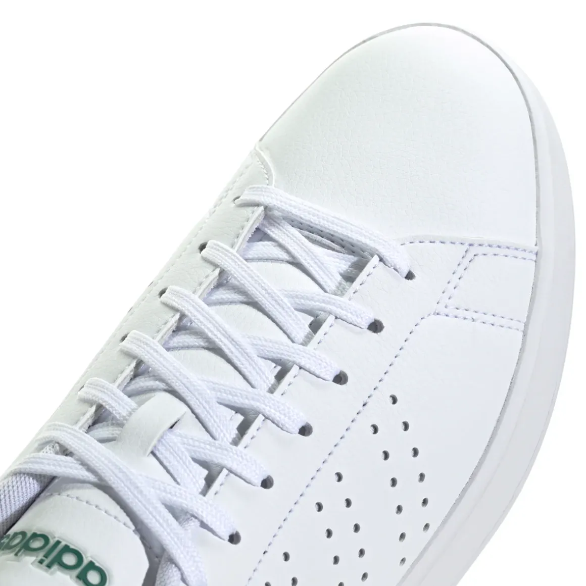 Sneakers bianche da Uomo adidas Advantage 2.0 con dettagli traforati