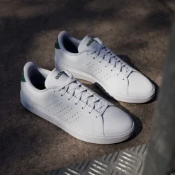 Sneakers bianche da Uomo adidas Advantage 2.0 con dettagli traforati