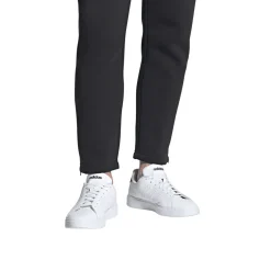 Sneakers bianche Unisex con dettagli logo traforati laterali adidas