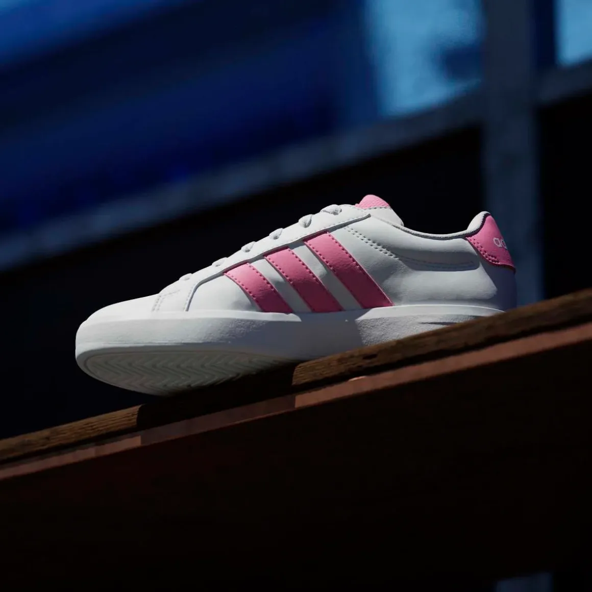 Sneakers da ragazza bianche adidas Grand Court 3.0 con dettagli rosa