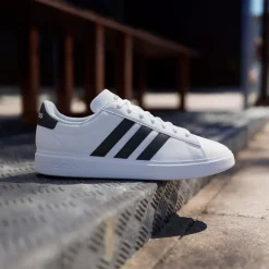 Sneakers da uomo bianche con logo tre strisce adidas Grand Court 2.0