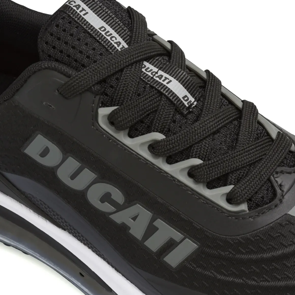 Sneakers da Uomo nere con ammortizzazione ad aria Ducati