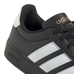 Sneakers da Uomo nere con dettagli bianchi e logo adidas STREETTALK