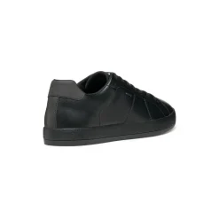 Sneakers Geox da uomo nere casual con suola traspirante