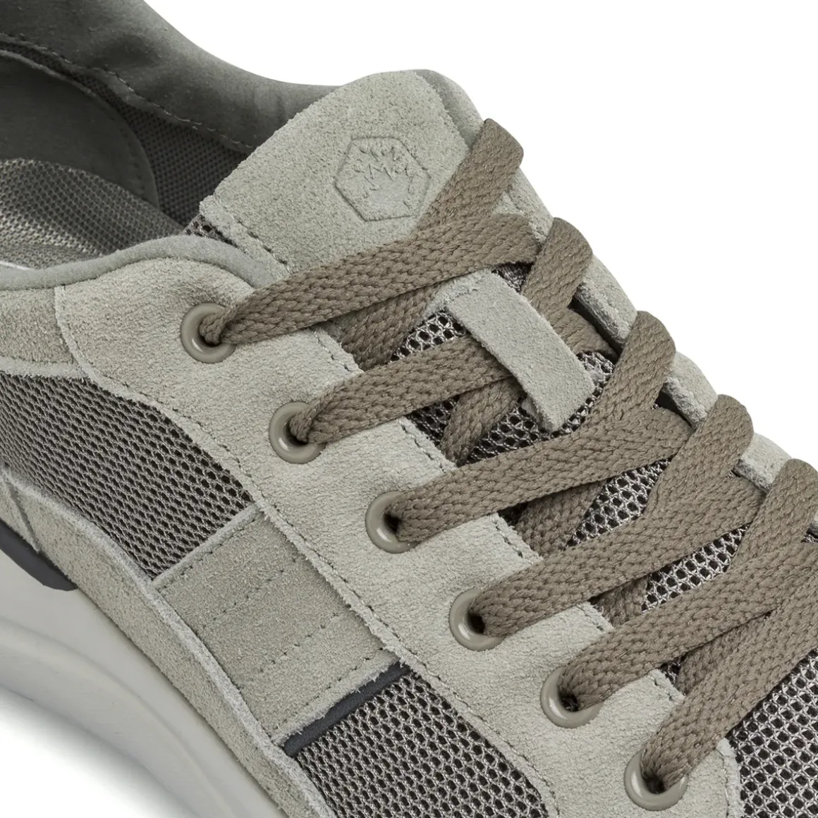 Sneakers grigie Uomo con inserti mesh effetto scamosciato Lumberjack