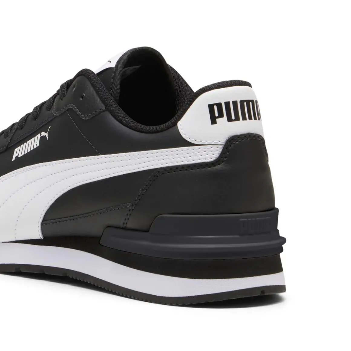 Sneakers retro da Uomo nere con inserti bianchi Puma Runner v4