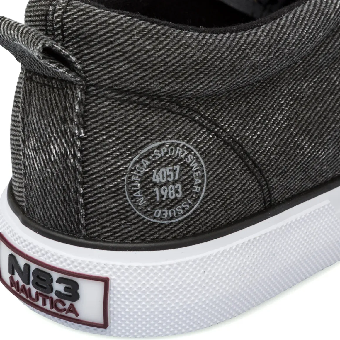 Sneakers slip-on nere da Uomo in tessuto effetto jeans Nautica
