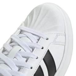 Sneakers sport da ragazzo bianche con dettagli neri adidas STREETTAL