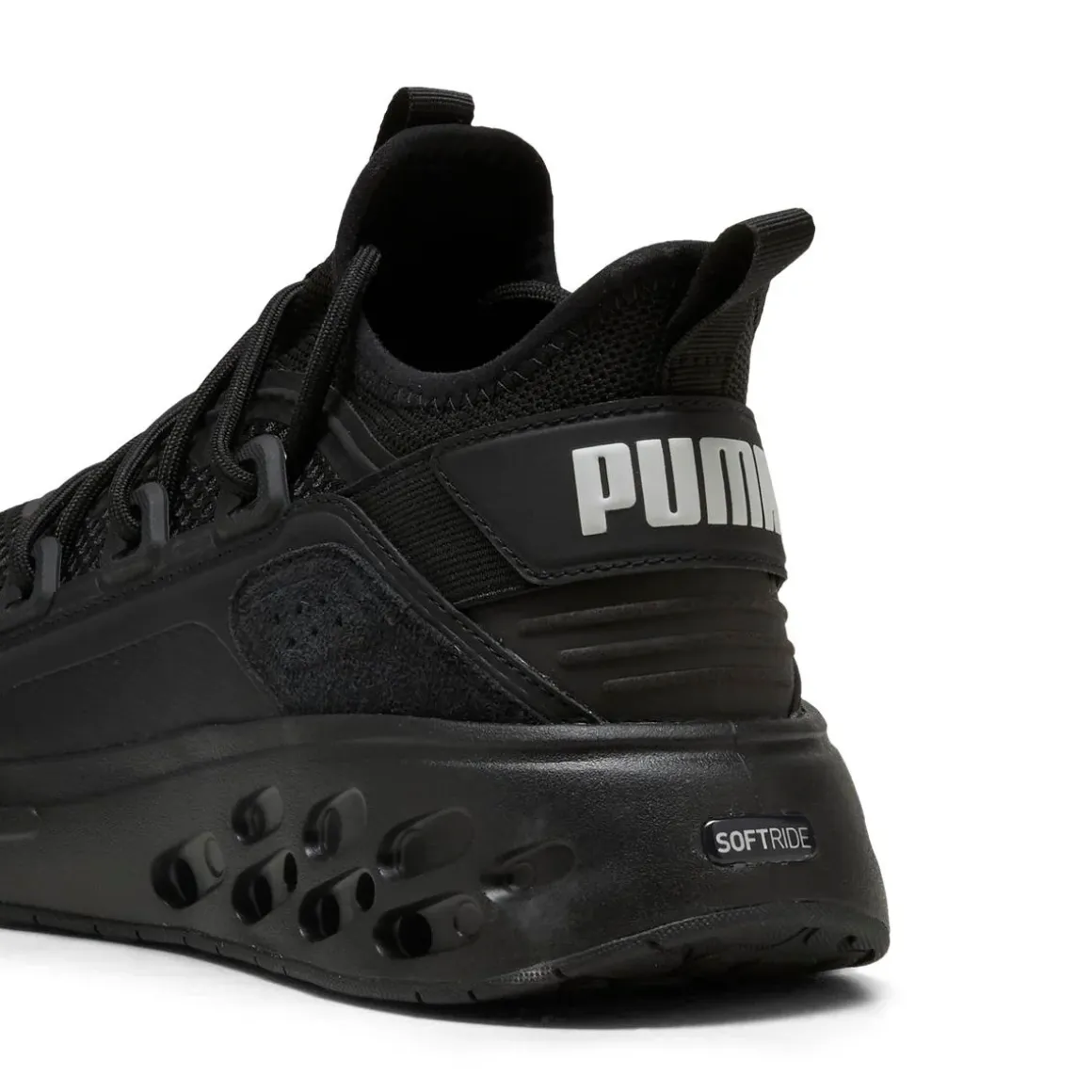 Sneakers sportive da Uomo nere in tessuto mesh e suola Softride Puma