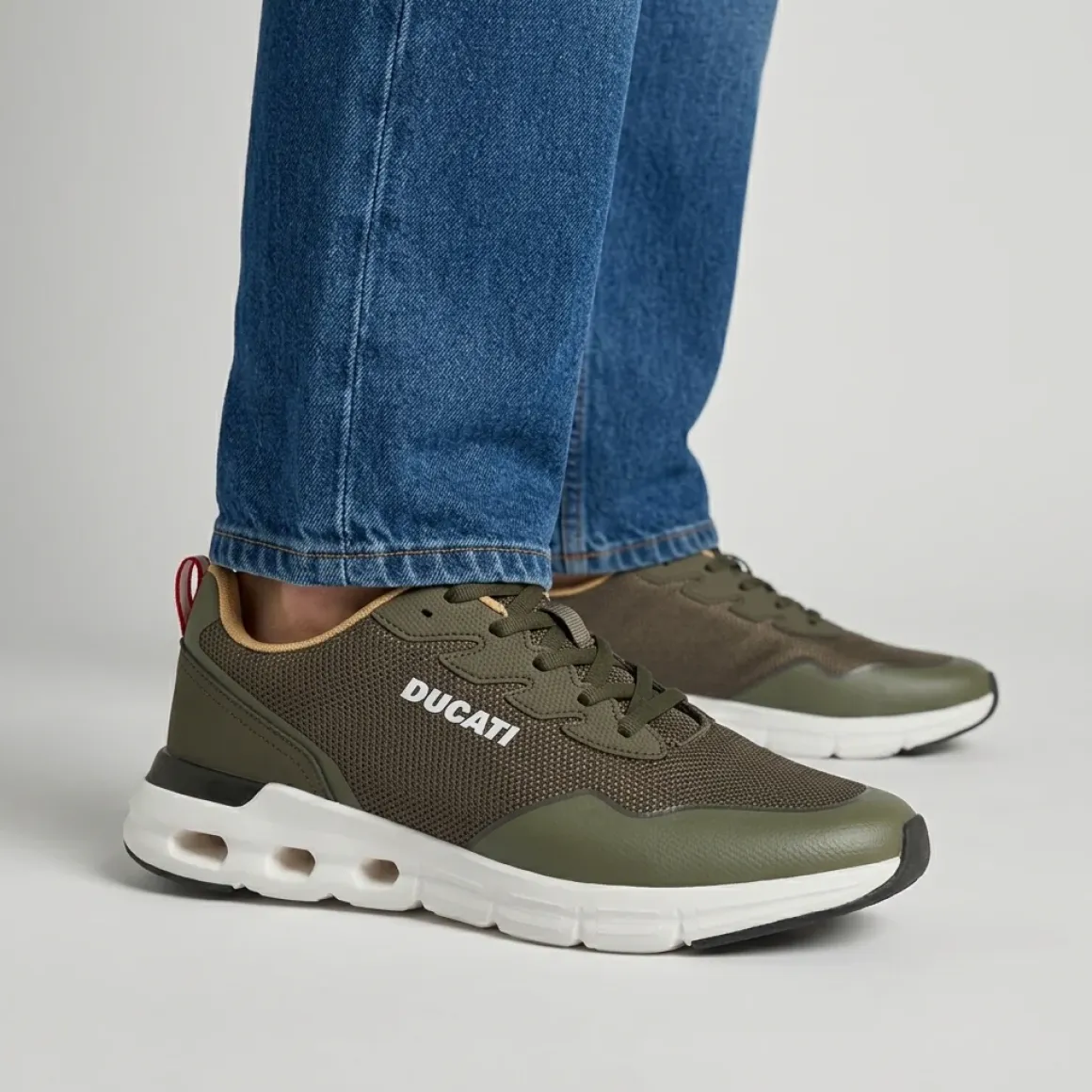 Sneakers sportive da Uomo verde militare in mesh Ducati