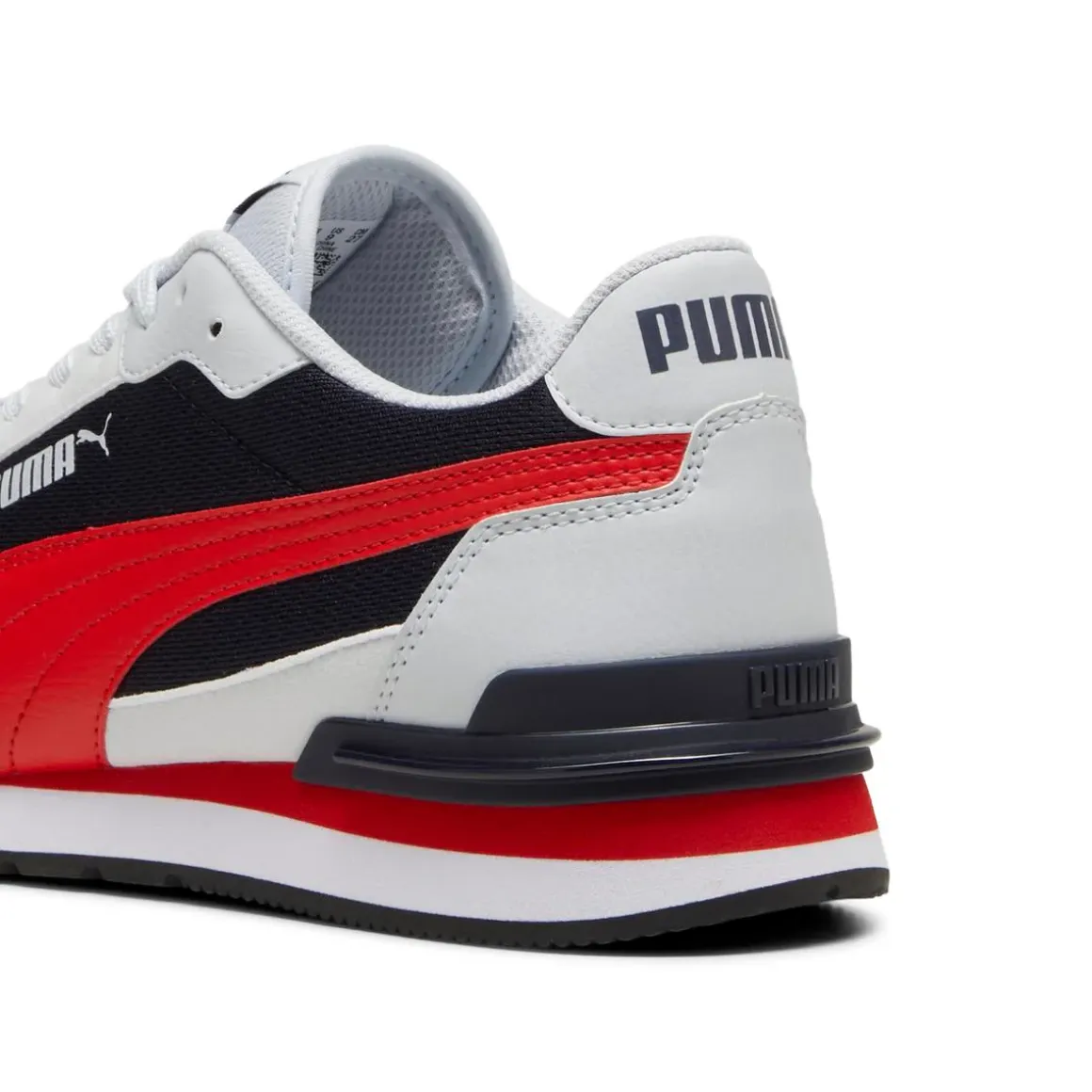 Sneakers sportive Uomo bianche con inserti in tela Puma ST Runner v4