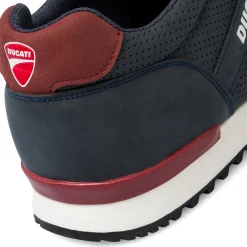 Sneakers traforate blu da uomo con dettaglio a contrasto e logo Ducati
