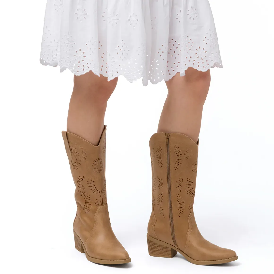 Stivali texani Camperos Beige da Donna con dettagli traforati Swish Jeans