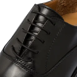 Stringate oxford nere in pelle da uomo Primopiano