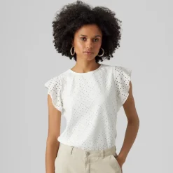 Top bianco da donna con ricami all'uncinetto Vero Moda