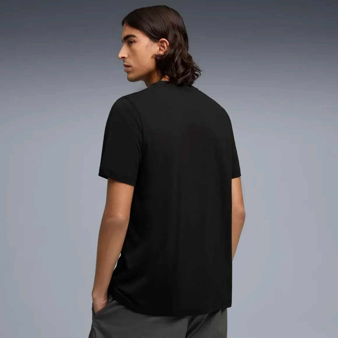 T-shirt da uomo nera con logo bianco in cotone Puma